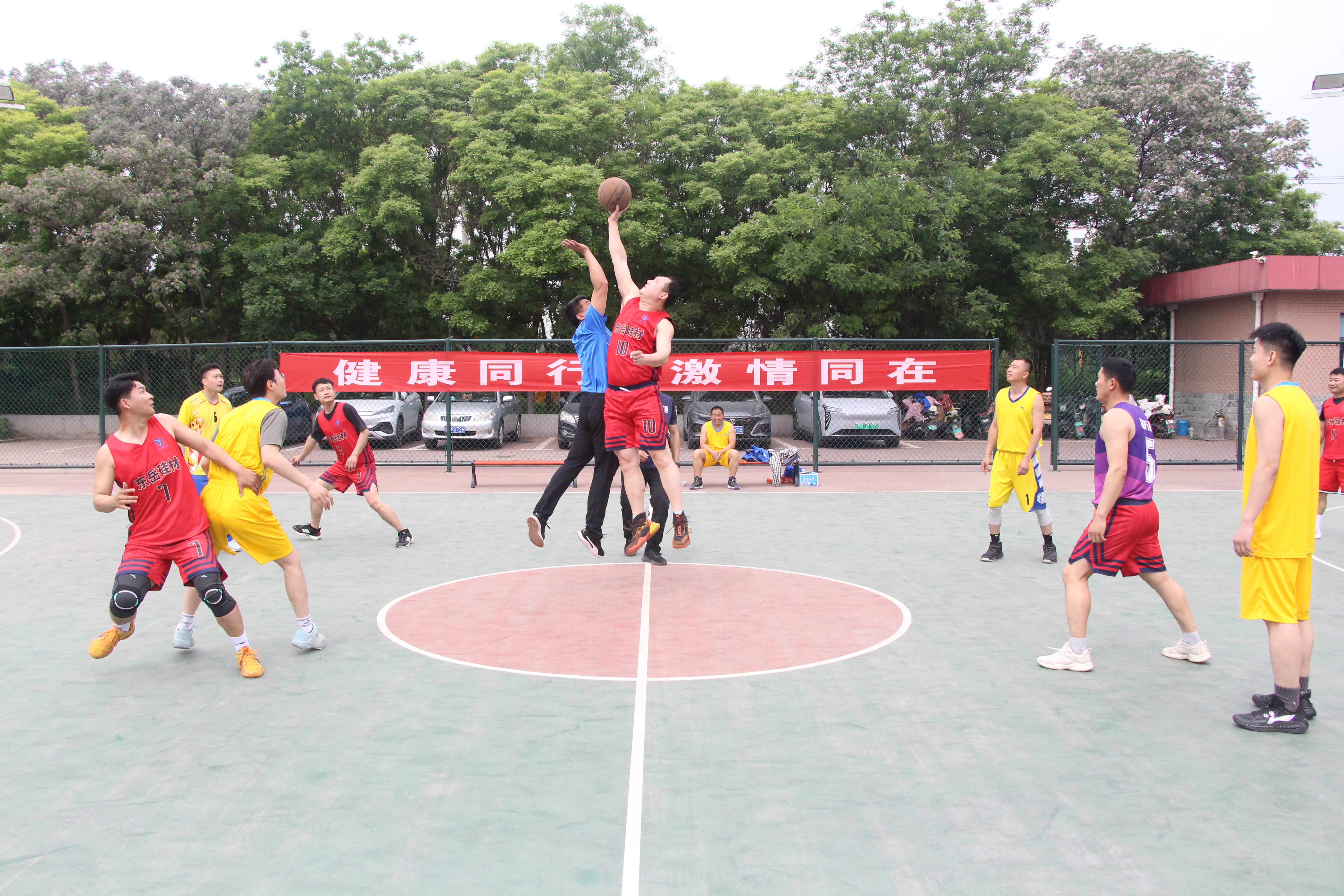 躍動(dòng)你我，活力東岳！東岳2025春季職工運(yùn)動(dòng)會(huì)拼搏精神閃耀